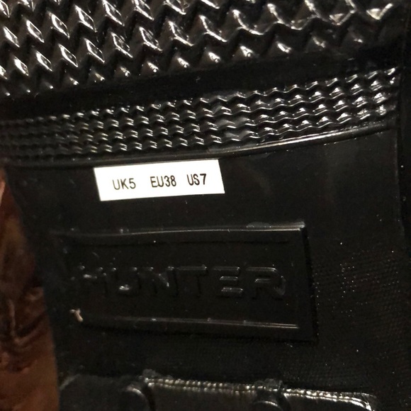 🆕𝐻𝑈𝑁𝑇𝐸𝑅 𝚁𝚊𝚒𝚗𝚋𝚘𝚘𝚝𝚜 - Picture 5 of 8